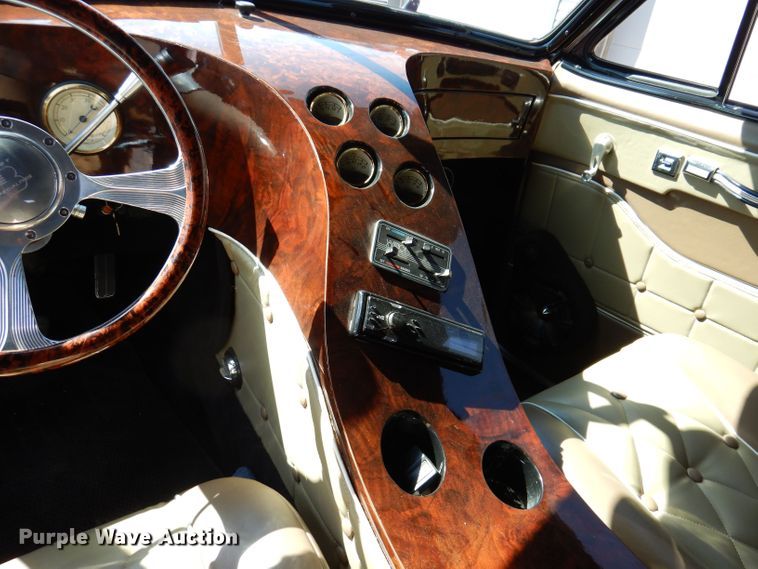 image for item KP9438 1947 Cadillac Series 62  convertible