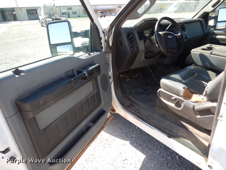 image for item LB9970 2011 Ford F250 Super Duty XL  SuperCab pickup truck