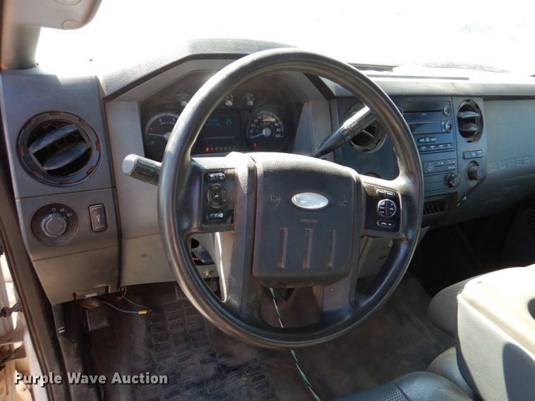 image for item LB9970 2011 Ford F250 Super Duty XL  SuperCab pickup truck