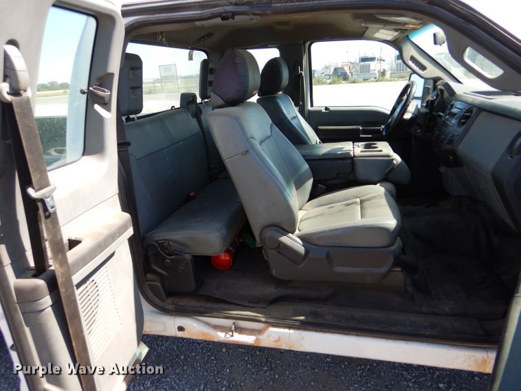 image for item LB9970 2011 Ford F250 Super Duty XL  SuperCab pickup truck