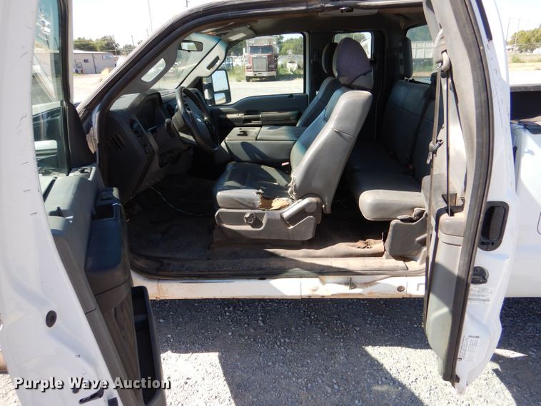 image for item LB9970 2011 Ford F250 Super Duty XL  SuperCab pickup truck