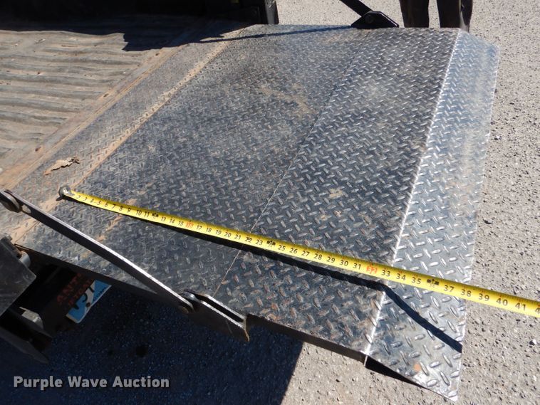 image for item LB9970 2011 Ford F250 Super Duty XL  SuperCab pickup truck