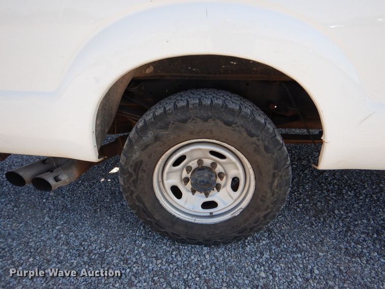 image for item LB9970 2011 Ford F250 Super Duty XL  SuperCab pickup truck