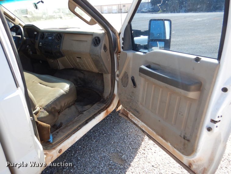 image for item LB9971 2010 Ford F250 Super Duty  pickup truck