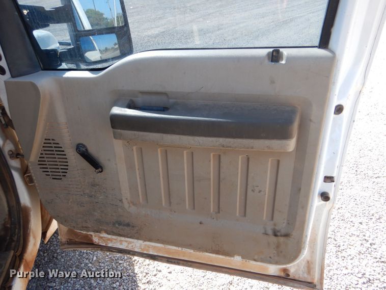 image for item LB9971 2010 Ford F250 Super Duty  pickup truck