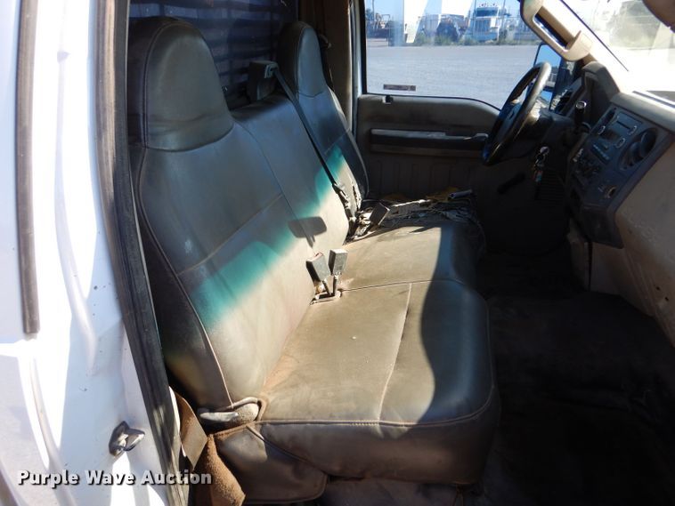 image for item LB9971 2010 Ford F250 Super Duty  pickup truck