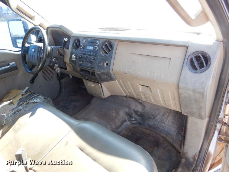 image for item LB9971 2010 Ford F250 Super Duty  pickup truck