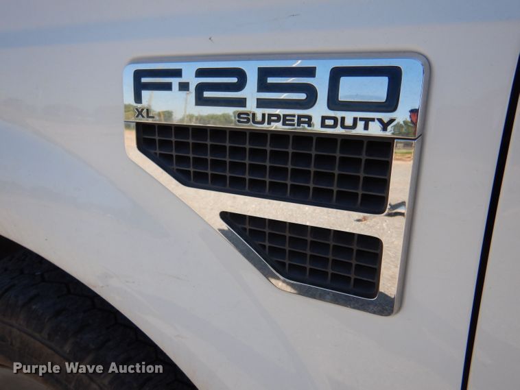 image for item LB9971 2010 Ford F250 Super Duty  pickup truck