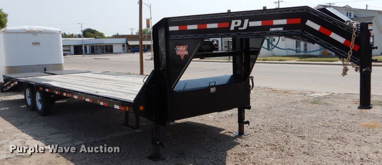 image for item LB9979 2019 PJ L3302  equipment trailer
