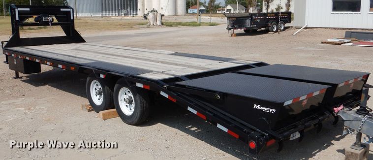 image for item LB9979 2019 PJ L3302  equipment trailer