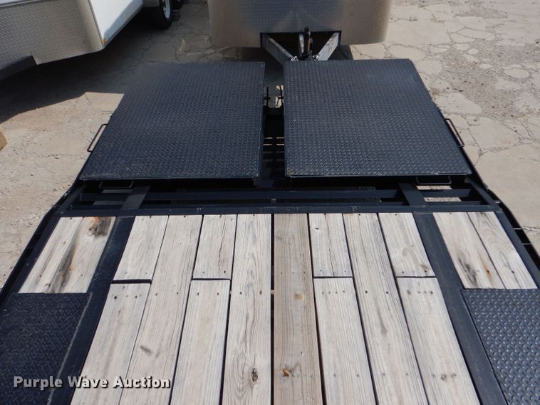 image for item LB9979 2019 PJ L3302  equipment trailer