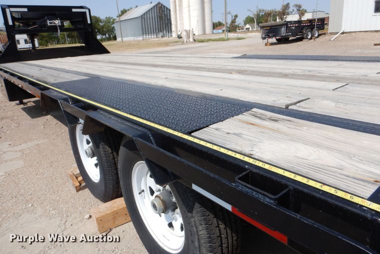 image for item LB9979 2019 PJ L3302  equipment trailer
