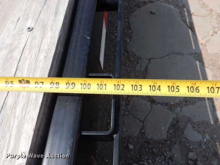 image for item LB9979 2019 PJ L3302  equipment trailer