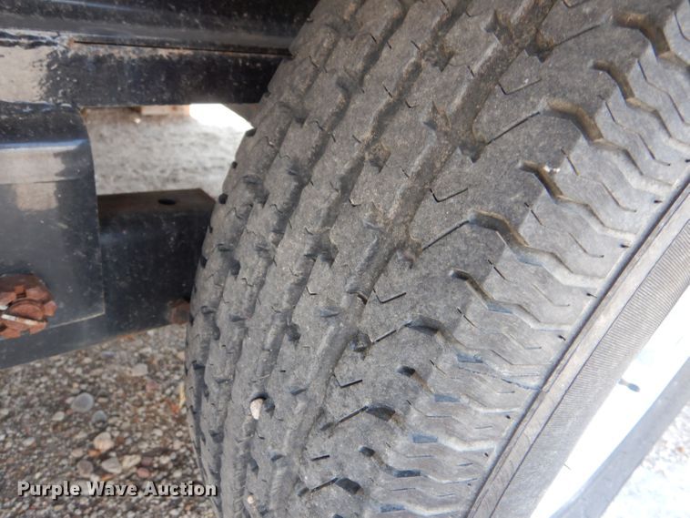 image for item LB9979 2019 PJ L3302  equipment trailer