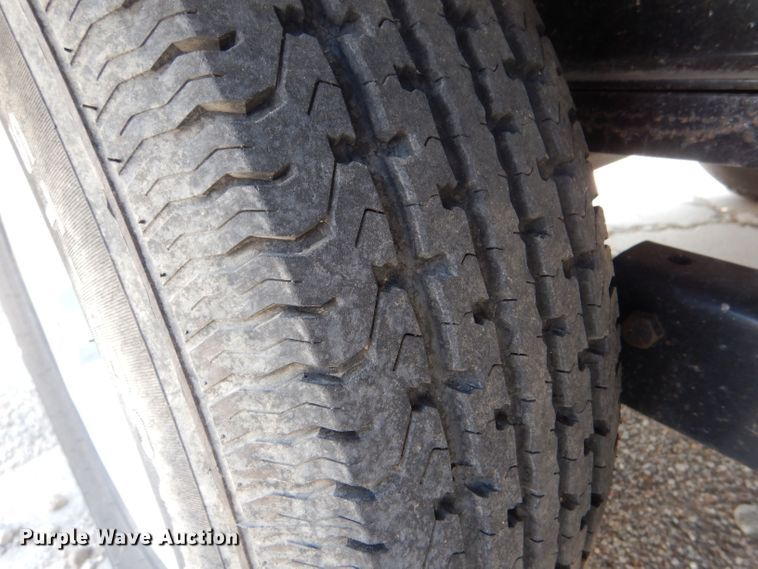 image for item LB9979 2019 PJ L3302  equipment trailer