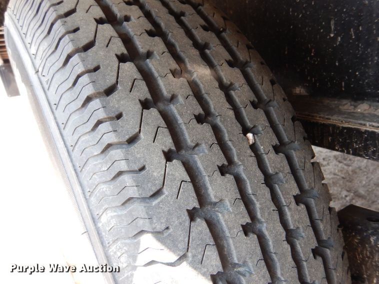 image for item LB9979 2019 PJ L3302  equipment trailer