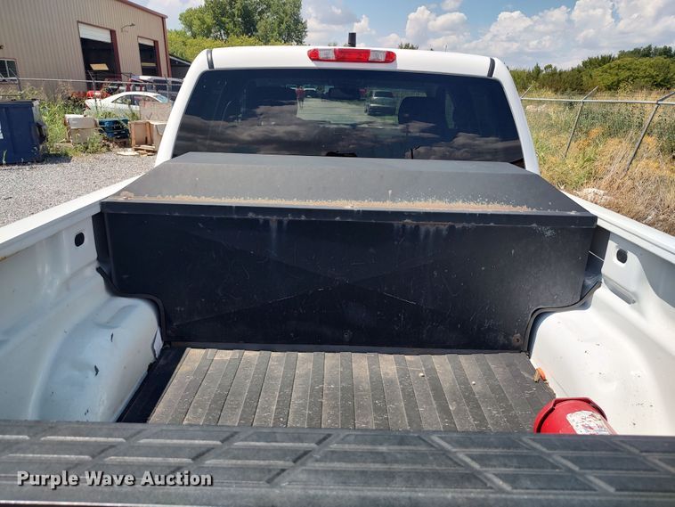 image for item LK9128 2013 Chevrolet Silverado 1500  Crew Cab pickup truck