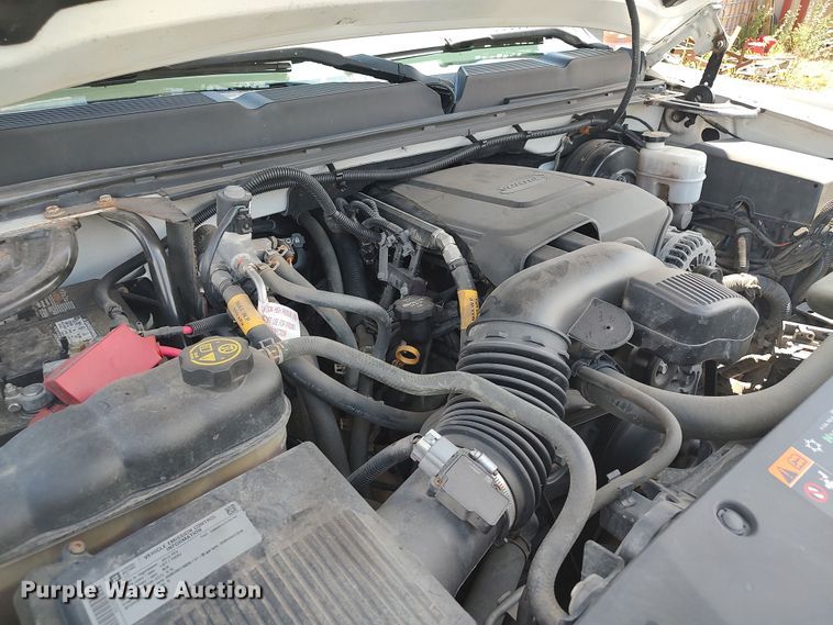 image for item LK9128 2013 Chevrolet Silverado 1500  Crew Cab pickup truck