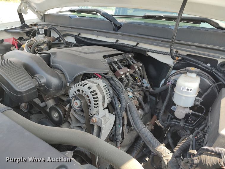 image for item LK9128 2013 Chevrolet Silverado 1500  Crew Cab pickup truck