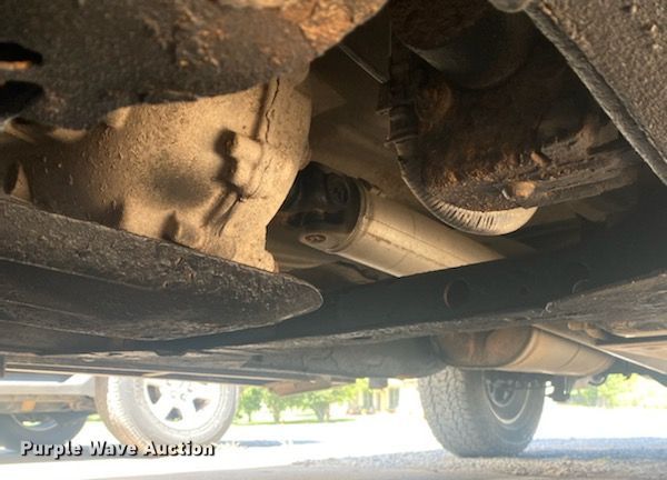 image for item LK9128 2013 Chevrolet Silverado 1500  Crew Cab pickup truck