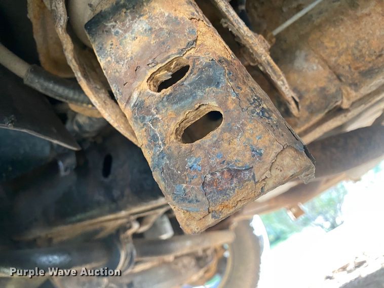 image for item LK9128 2013 Chevrolet Silverado 1500  Crew Cab pickup truck