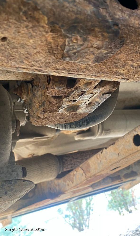 image for item LK9128 2013 Chevrolet Silverado 1500  Crew Cab pickup truck