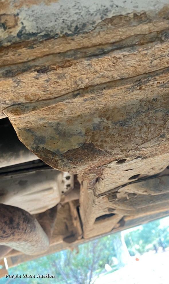 image for item LK9128 2013 Chevrolet Silverado 1500  Crew Cab pickup truck