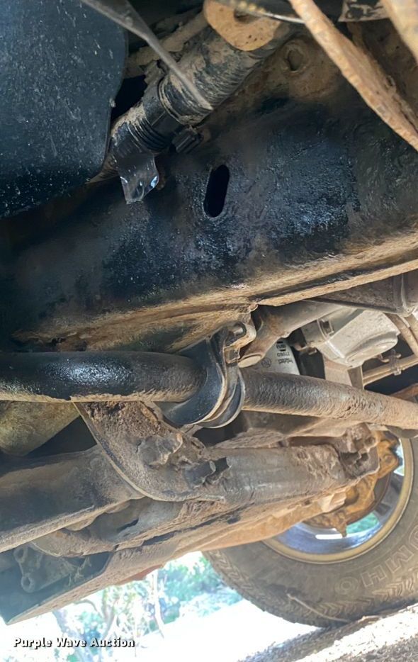 image for item LK9128 2013 Chevrolet Silverado 1500  Crew Cab pickup truck