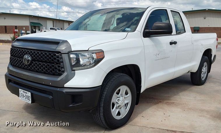 image for item LK9271 2018 Toyota Tundra  Double Cab pickup truck