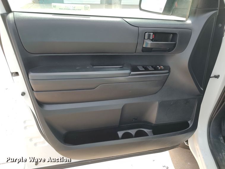 image for item LK9271 2018 Toyota Tundra  Double Cab pickup truck