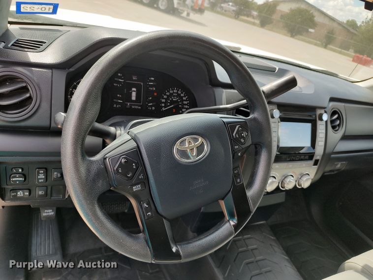 image for item LK9271 2018 Toyota Tundra  Double Cab pickup truck