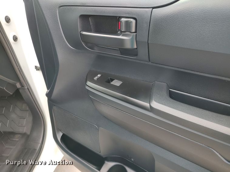 image for item LK9271 2018 Toyota Tundra  Double Cab pickup truck