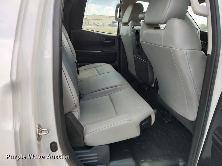 image for item LK9271 2018 Toyota Tundra  Double Cab pickup truck