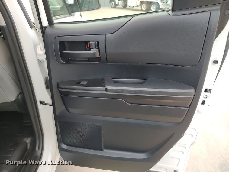 image for item LK9271 2018 Toyota Tundra  Double Cab pickup truck