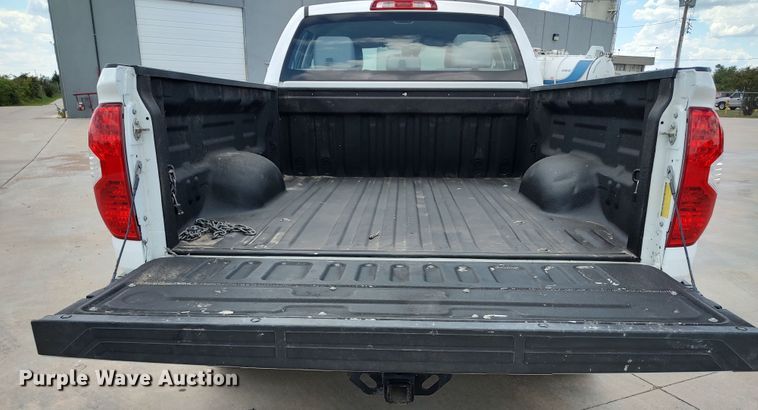 image for item LK9271 2018 Toyota Tundra  Double Cab pickup truck