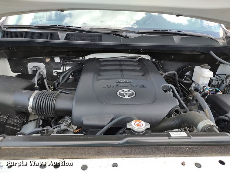 image for item LK9271 2018 Toyota Tundra  Double Cab pickup truck