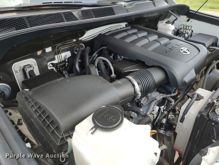 image for item LK9271 2018 Toyota Tundra  Double Cab pickup truck