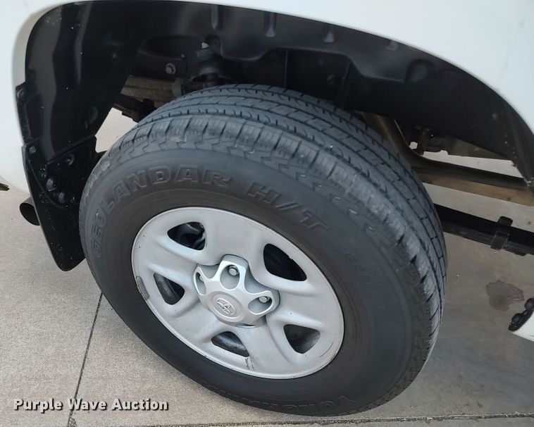 image for item LK9271 2018 Toyota Tundra  Double Cab pickup truck