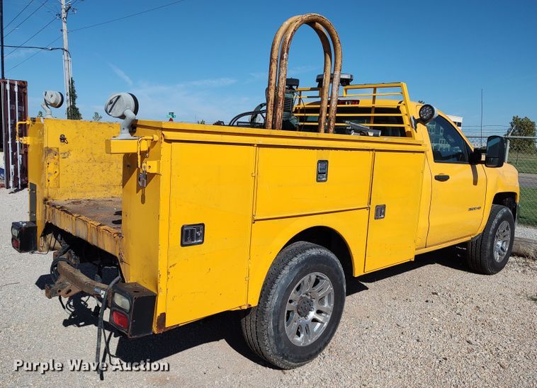 image for item LK9272 2015 Chevrolet Silverado 3500HD  utility bed pickup truck