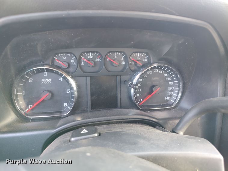 image for item LK9272 2015 Chevrolet Silverado 3500HD  utility bed pickup truck