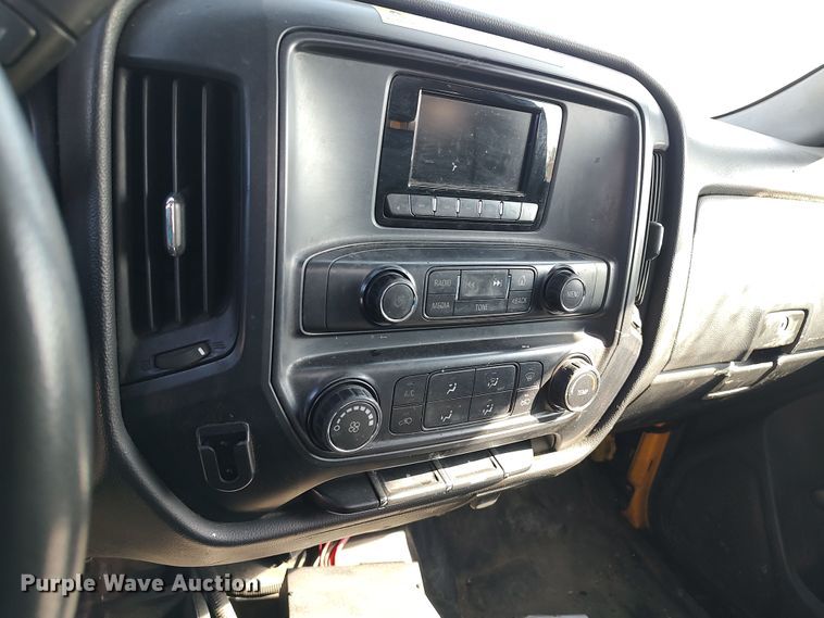 image for item LK9272 2015 Chevrolet Silverado 3500HD  utility bed pickup truck