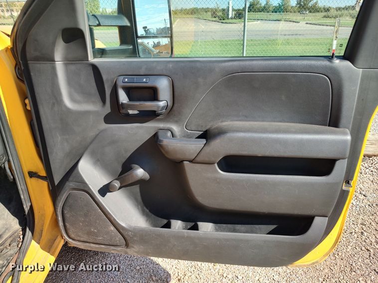 image for item LK9272 2015 Chevrolet Silverado 3500HD  utility bed pickup truck