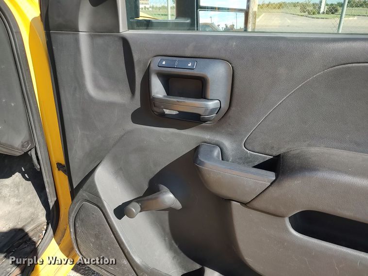 image for item LK9272 2015 Chevrolet Silverado 3500HD  utility bed pickup truck