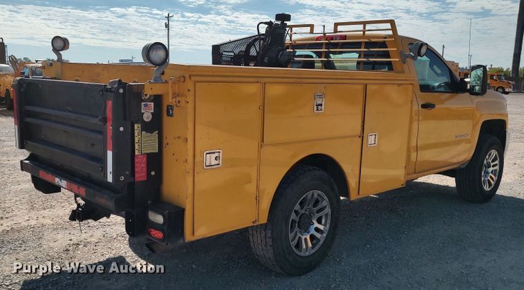 image for item LK9274 2015 Chevrolet Silverado 3500HD  utility bed pickup truck