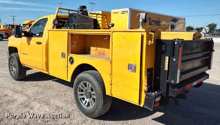 image for item LK9274 2015 Chevrolet Silverado 3500HD  utility bed pickup truck