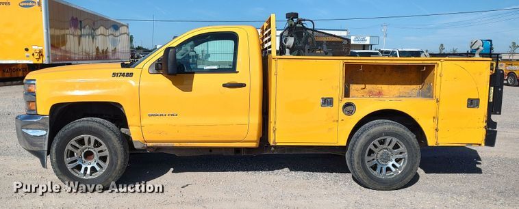 image for item LK9274 2015 Chevrolet Silverado 3500HD  utility bed pickup truck