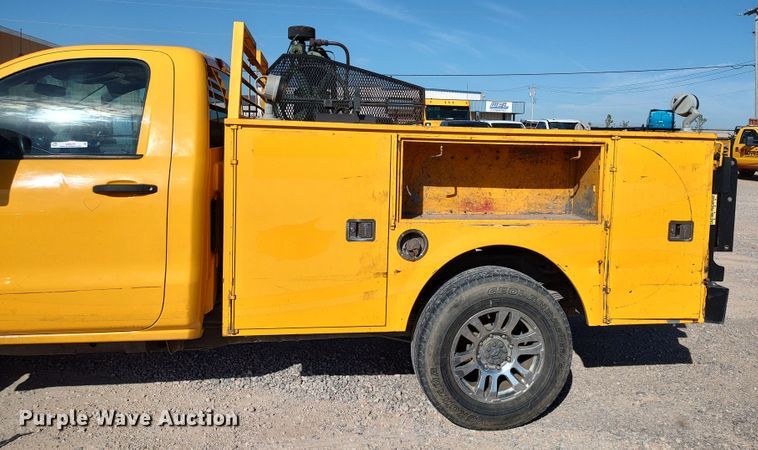 image for item LK9274 2015 Chevrolet Silverado 3500HD  utility bed pickup truck