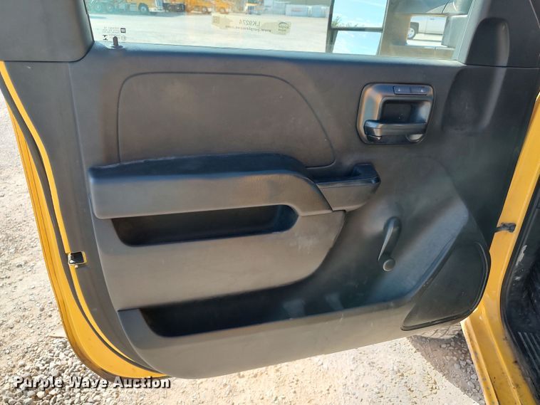 image for item LK9274 2015 Chevrolet Silverado 3500HD  utility bed pickup truck