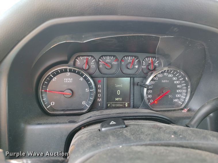 image for item LK9274 2015 Chevrolet Silverado 3500HD  utility bed pickup truck