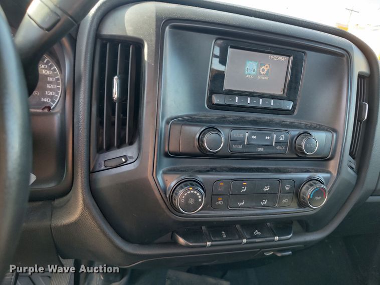 image for item LK9274 2015 Chevrolet Silverado 3500HD  utility bed pickup truck